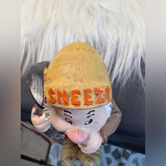 Sneezy Dwarf Figurine with Pickaxe - Picture 6 of 6